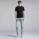 T-shirt classique en coton 100% biologique fabriqué au Canada par Sanctum Fashion